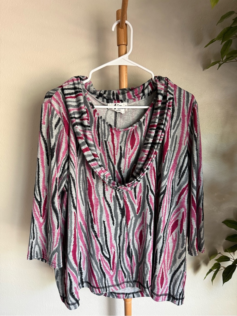 Vintage N Touch Pink & Gray Zebra Print Cowl Neck Top 3/4 Sleeve Size Petite XL